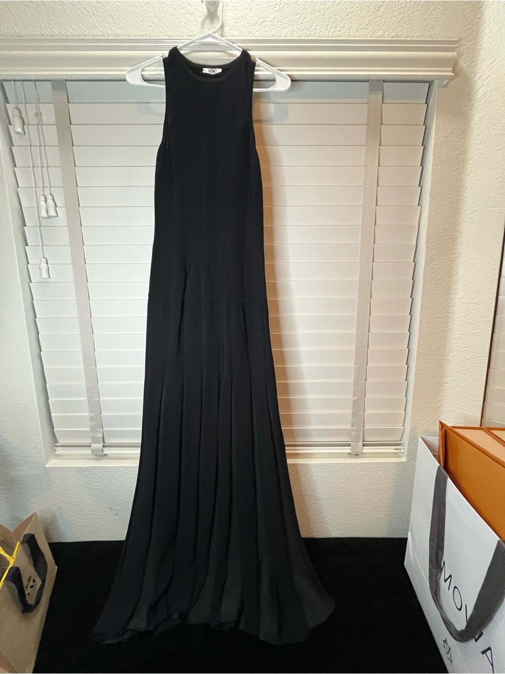 Soho Elegant Black Sleeveless Maxi Dress